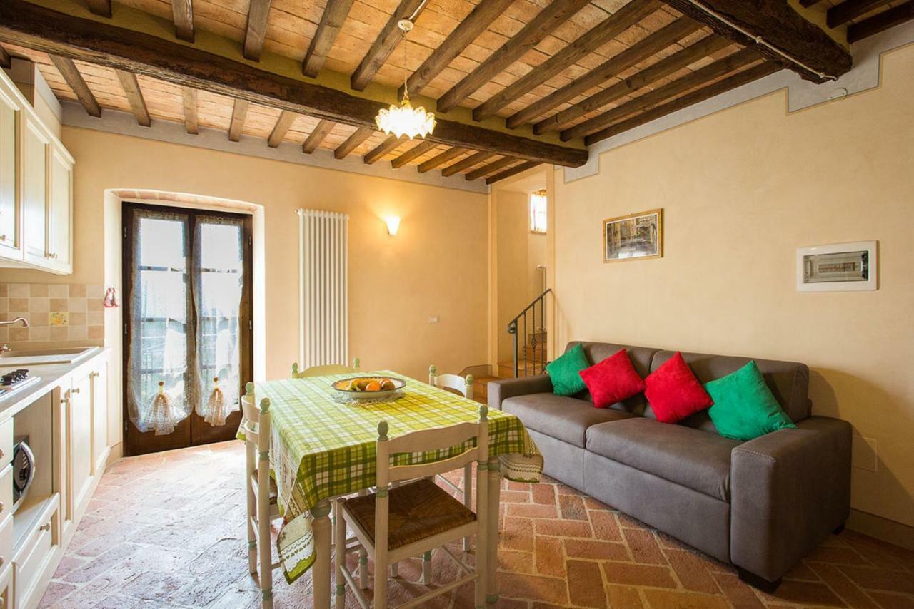 Borgo Pie' Di Gamboi Villa Chianni Eksteriør billede