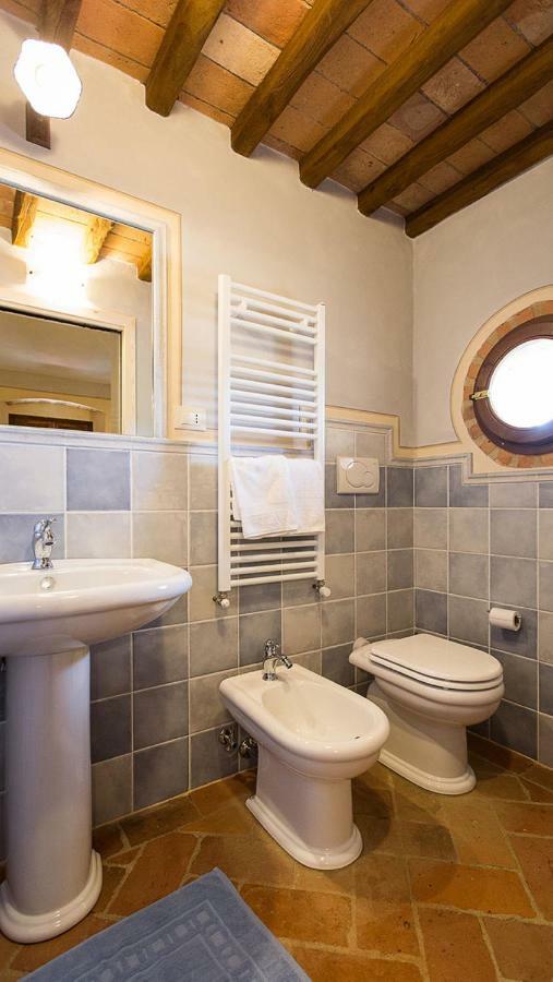 Borgo Pie' Di Gamboi Villa Chianni Eksteriør billede
